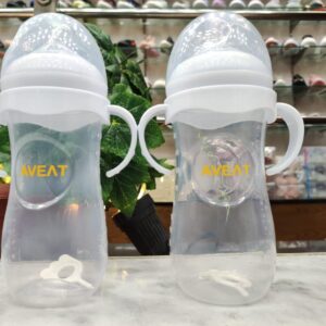 Baby Feeder – BPA-Free, Leak-Proof, and Easy to Clean Bottle for Newborns and Infants